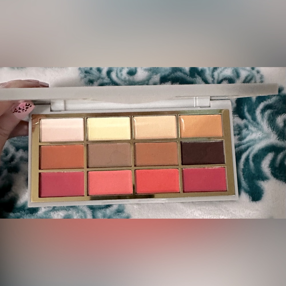 2/$20 APPEAL COSMETICS SCULPT ARTISTRY FACE PALETTE - BRAND NEW!